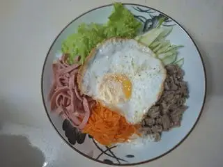 Hình ảnh Cơm trộn bò xào Bulgogi