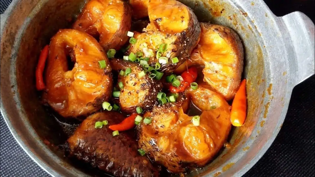 Cá lóc kho tiêu - 50.000 ₫ tại Cơm Văn Phòng Mimi - Lê Thánh Tôn