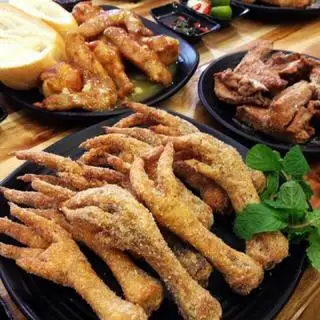 Hình ảnh 10 Chân to Rang muối hoặc chiên mắm