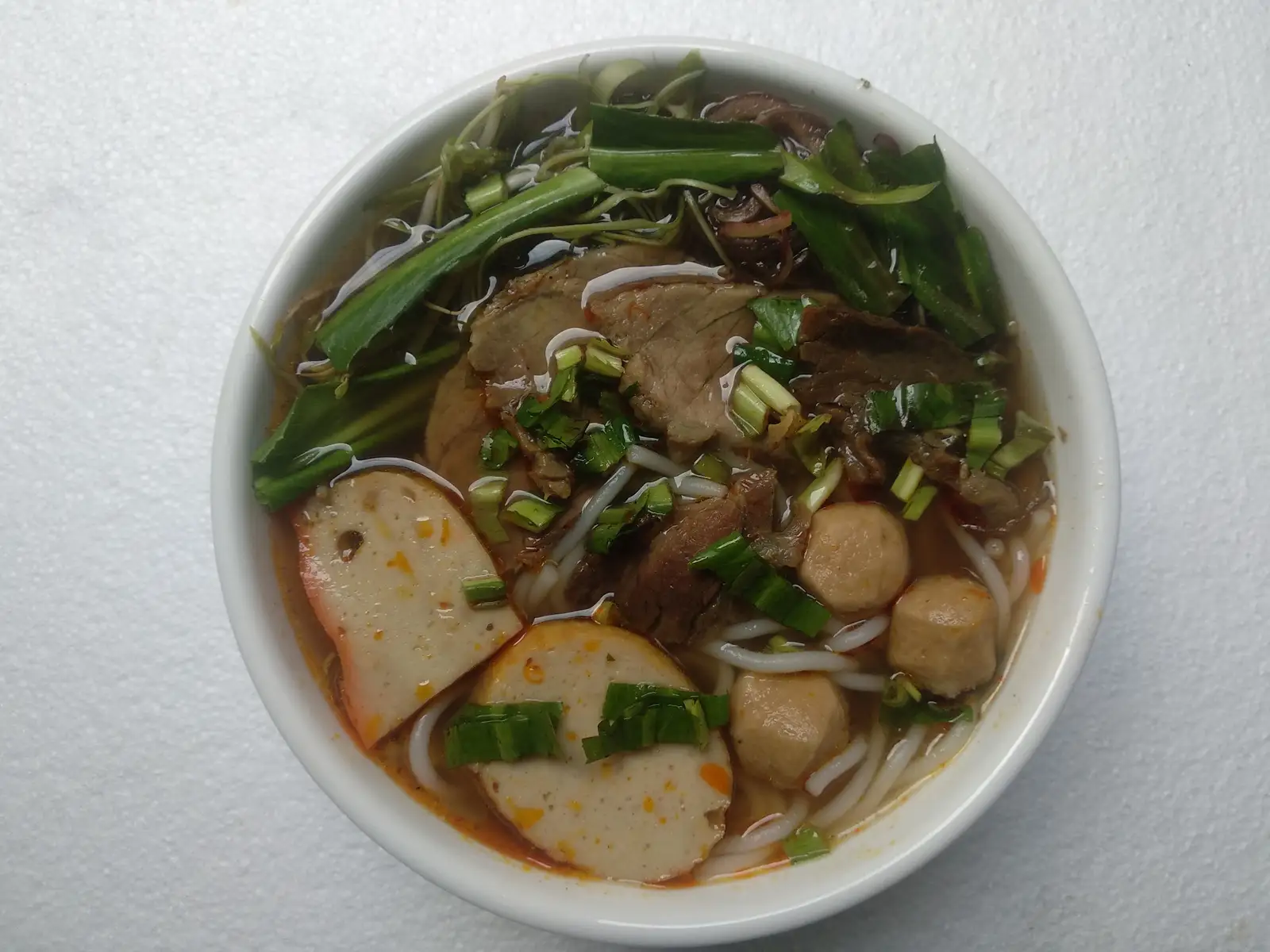 Bún Bò Huế tô thường - 50.000 ₫ tại Phúc An - Bún Bò & Bún Thái
