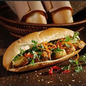 Bánh mì tôm ngon - 39.000 ₫ tại Hello Burger - Hamburger & Bánh Mì - Điện Biên Phủ
