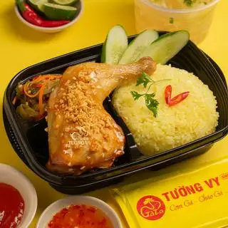 Cơm Gà Góc Tư Chiên Sốt Mắm Tỏi - 65.000 ₫ tại Cơm Gà Tường Vy - Cơm Gà, Cháo Gà & Miến Gỏi - Nguyễn Thượng Hiền