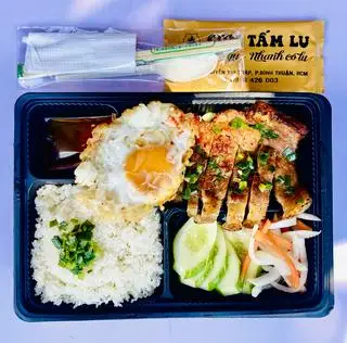 Cơm tấm sườn trứng - 79.000 ₫ tại Cơm Tấm Lu Dì Út - Nguyễn Thị Thập