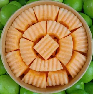 Dưa lưới Huỳnh Long - 57.000 ₫ tại TP Fruit - Trái Cây Gọt Sẵn - Hoàng Ngọc Phách