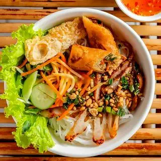 Bún thịt nướng - 36.000 ₫ tại Nem Nướng Nha Trang & Bún Thịt Nướng Mr.Nem - Hồ Đắc Di
