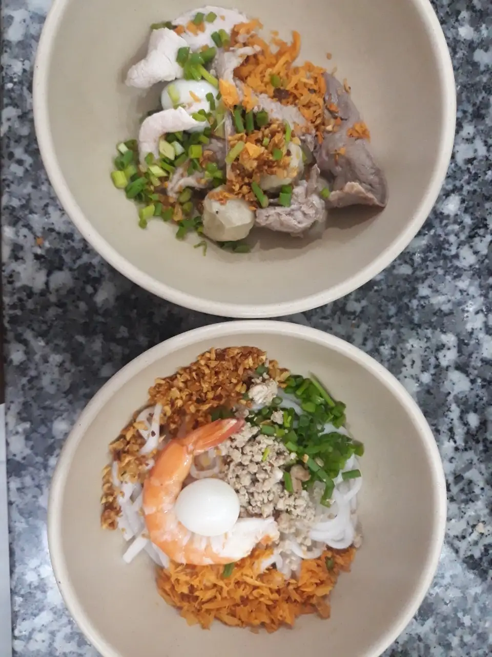 bánh canh thap cẩm - 60.000 ₫ tại Hủ Tiếu Nam Vang & Bún Thái 136 - Nguyễn Văn Thương