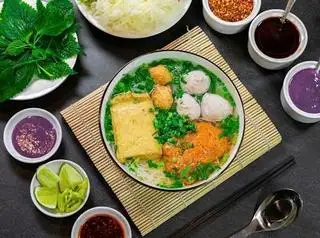 Tô chả cua chất lượng - món đặc trưng - 87.000 ₫ tại Bún Mọc San - Lê Hồng Phong