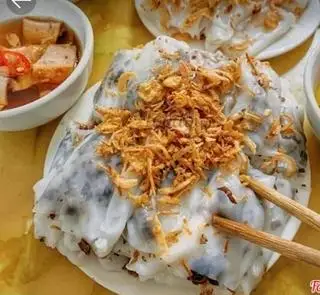 Hình ảnh Bánh cuốn nhân thịt mộc nhĩ + chả quế