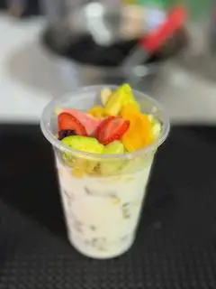 Hình ảnh sữa chua trái cây M