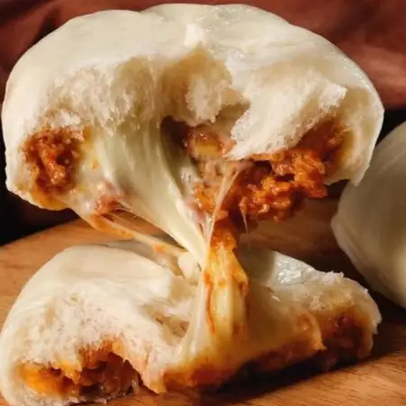 [Bánh bao nguyên cám] XÁ XÍU phô mai  - 28.000 ₫ tại BAOSUM - XÔI, BÁNH BAO & HÁ CẢO - Nguyễn Duy Trinh