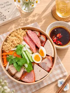 Hình ảnh Bánh mì trộn đặc biệt