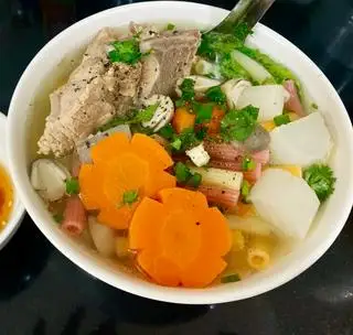 Nui Xương / Giò / Thịt Nạm. - 45.000 ₫ tại Hủ Tiếu & Bún Riêu Cô Hai - Huỳnh Tấn Phát