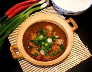 Hình ảnh cháo trắng thịt kho tiêu