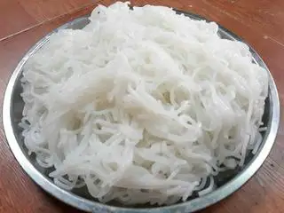 Chén Bún Thêm  - 5.000 ₫ tại BÚN NƯỚC LÈO SÓC TRĂNG - HIỂN NHUNG - Bùi Đình Túy