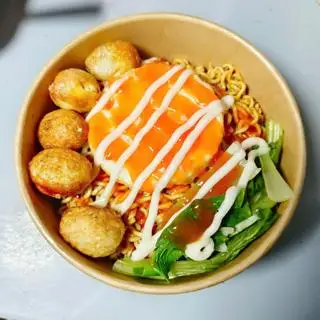 Mì Trộn Trứng, Trứng Cút 1 Vắt  - 38.000 ₫ tại Mì Trộn Indomie 20 Thước - Đoàn Văn Bơ