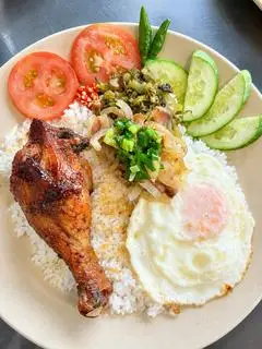 Hình ảnh Cơm tấm đùi gà nướng + opla