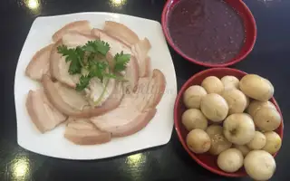 Cơm thịt luộc cà pháo mắm tôm - 55.000 ₫ tại Cơm Trưa Văn Phòng Hồng Yến - Vườn Chuối