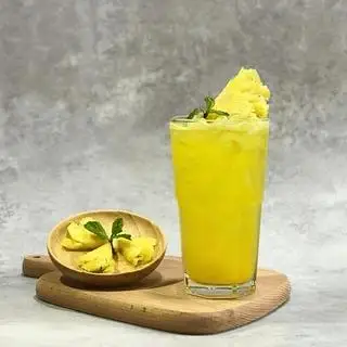 Nước ép thơm - 35.000 ₫ tại Cà Phê Hem - Hùng Vương