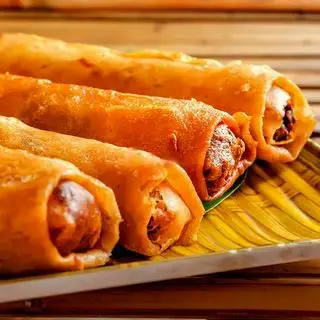 Chả giò 4 cuốn - 30.000 ₫ tại Nem Nướng Nha Trang & Bún Thịt Nướng Mr.Nem - Hồ Đắc Di