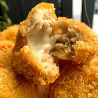 Hình ảnh Bánh Gà Phô Mai ( 10 Cái )