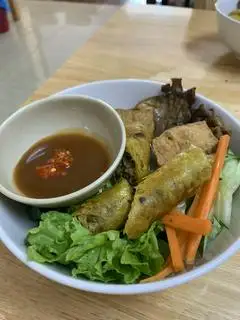 Bún chả giò chay - 35.000 ₫ tại Lẩu Chay An - Lê Đức Thọ