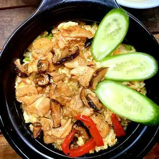 Hình ảnh Cơm thố gà