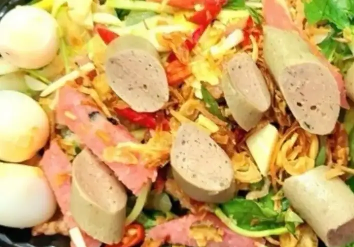 Bánh tráng satế trộn chả lụa  - 29.000 ₫ tại Trái Cây Tô - Ăn Vặt & Bánh Tráng Chấm