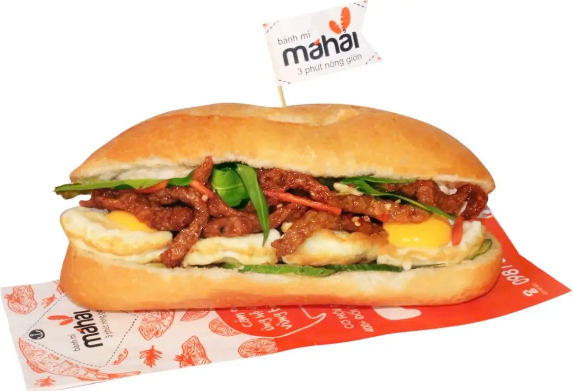 Hình ảnh Bánh mì đặc biệt chả trứng