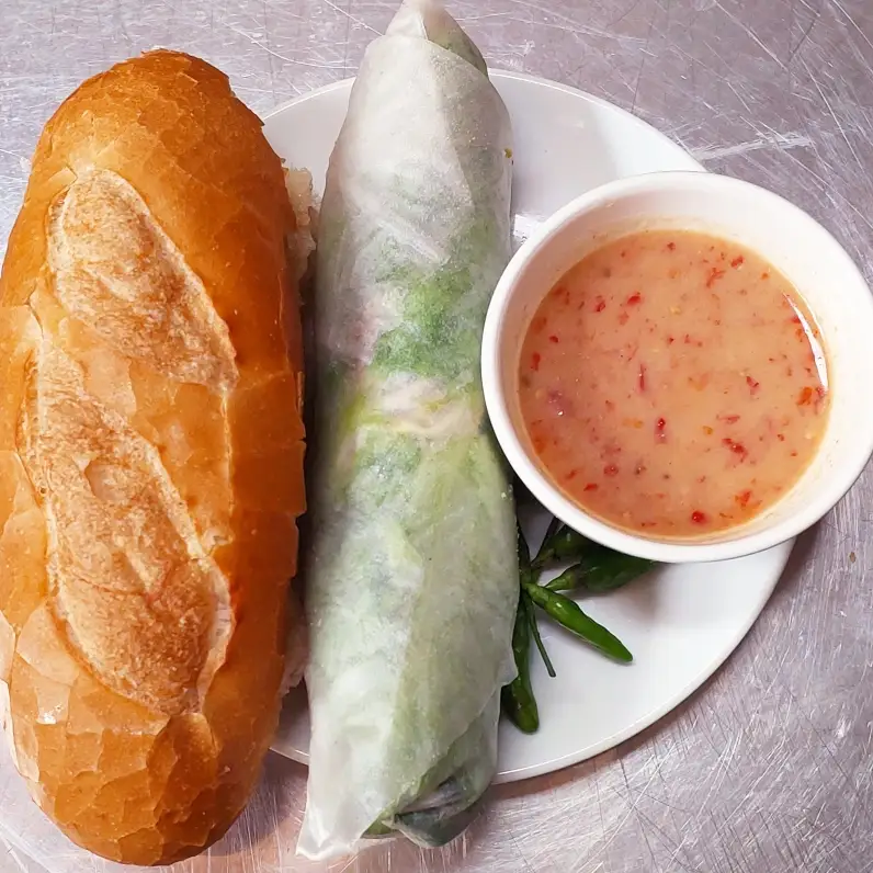 combo 1 bánh mì 1 bánh cuốn tây sơn - 65.000 ₫ tại Cô Xuân - Bánh Cuốn Tây Sơn, Bánh Mì Bình Định & Bún Thịt Nướng - Âu Dương Lân
