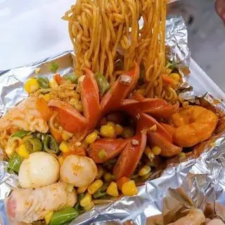 Hình ảnh Mì trộn thập cẩm đặc biệt