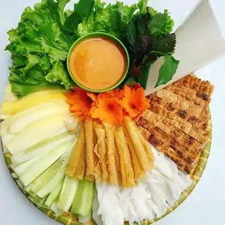 Hình ảnh Nem Miếng ( 4 miếng không Đồ Ăn Kèm )