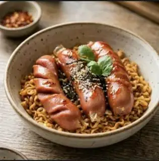 Hình ảnh Mỳ trộn Samyang xúc xích