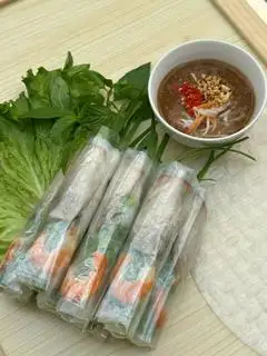 Gỏi cuốn tôm thịt - 5 cuốn - 60.000 ₫ tại Cô Tư Food - Bún Thịt Nướng & Gỏi Cuốn - Võ Duy Ninh