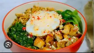 mì trộn tép mỡ trứng - 32.000 ₫ tại Mì Trộn Su Kem - Vạn Kiếp