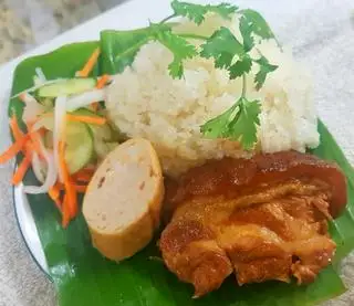 Xôi Thịt Hải Phòng - 50.000 ₫ tại Xôi Cô Hậu - Phan Chu Trinh