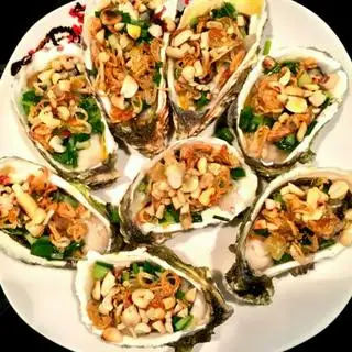 Hình ảnh Hàu nướng mỡ hành