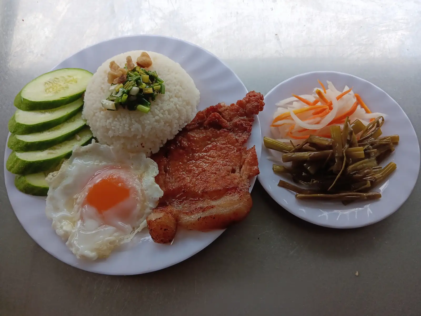 Cơm sườn trứng - 63.000 ₫ tại Cơm Tấm Thuận Phong - Gò Ô Môi