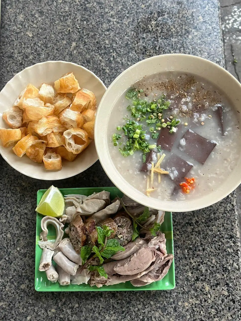Cháo đặc biệt - 55.000 ₫ tại Cháo Lòng Ngọc Diệp - Lê Văn Quới