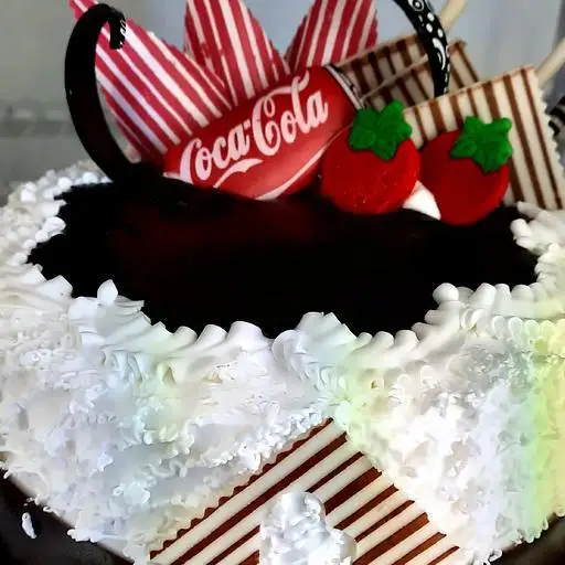 Hình ảnh Bánh kem sữa tươi socola 15cm