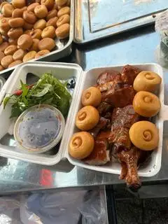Hình ảnh Combo nửa con vịt quay - 3 bánh bao