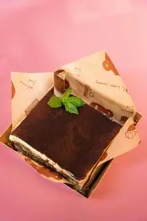 Tiramisu nguyên bản size L - 125.000 ₫ tại Tira Tiramisu - Ngô Đức Kế