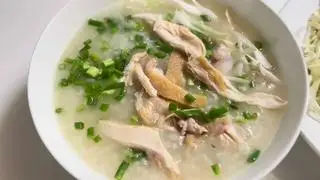Hình ảnh Cháo gà ta ninh đỗ xanh