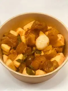 Hình ảnh Chân gà + gân bò sốt Thái