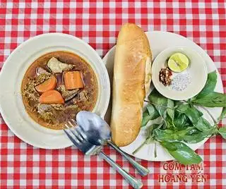 BÒ KHO BÁNH MÌ - 70.000 ₫ tại CƠM TẤM HOÀNG YẾN - Nguyễn Cư Trinh