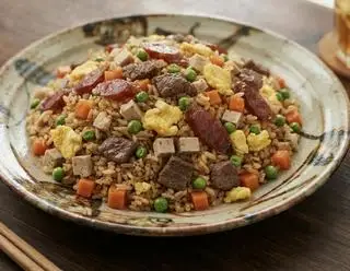 Hình ảnh Cơm dương châu bò