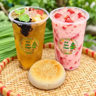 Hình ảnh Combo 1 Bảo Bối 1 yogurt dâu 1 bánh hạt dẻ