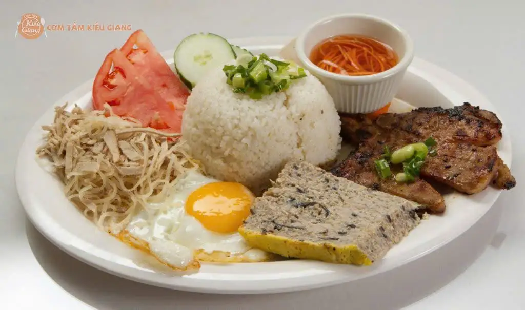 Cơm sườn bì chả trứng - 72.000 ₫ tại CƠM TẤM 239 - Ngô Tất Tố