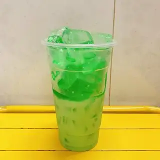 Sâm dứa sữa (Ly 700ml) - 25.000 ₫ tại Mì Trộn Bếp Nhà Sa - Nguyễn Tiểu La