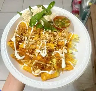 Bánh tráng cuốn - 35.000 ₫ tại Bánh Tráng Trộn A Lâm - 117 Huỳnh Văn Bánh