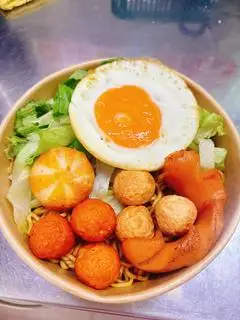 Hình ảnh Mì trộn thập cẩm nhỏ